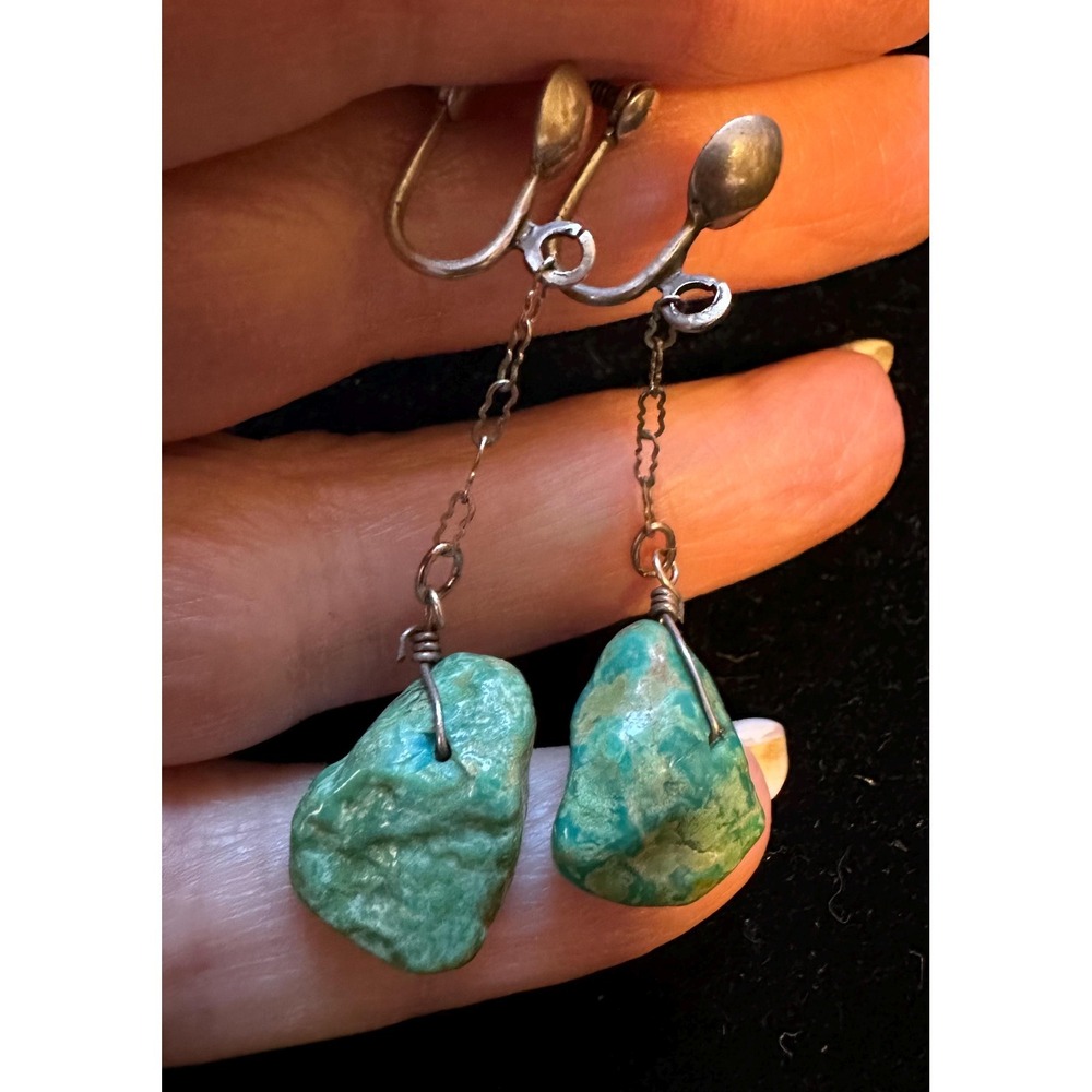 1940's Sterling Silver & Turquoise screw back Earrings - Picture 4 of 5